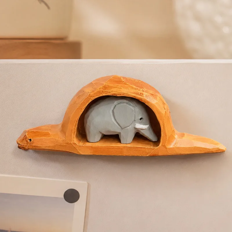 Magnetic Figurine Fridge Magnet Desktop Toy Cartoon Snake Eating Elephant Resin Novelty Office Decor Keepsake Gift