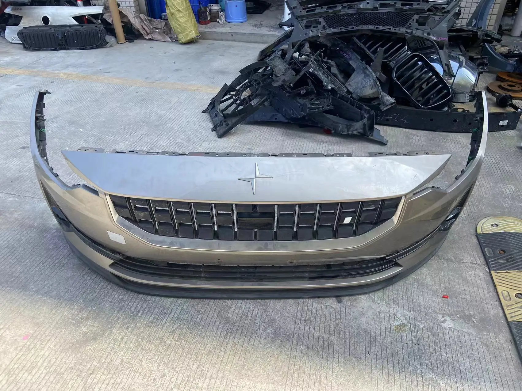 Kit de pára-choques original e de alta qualidade adequado para carros Polestar 2