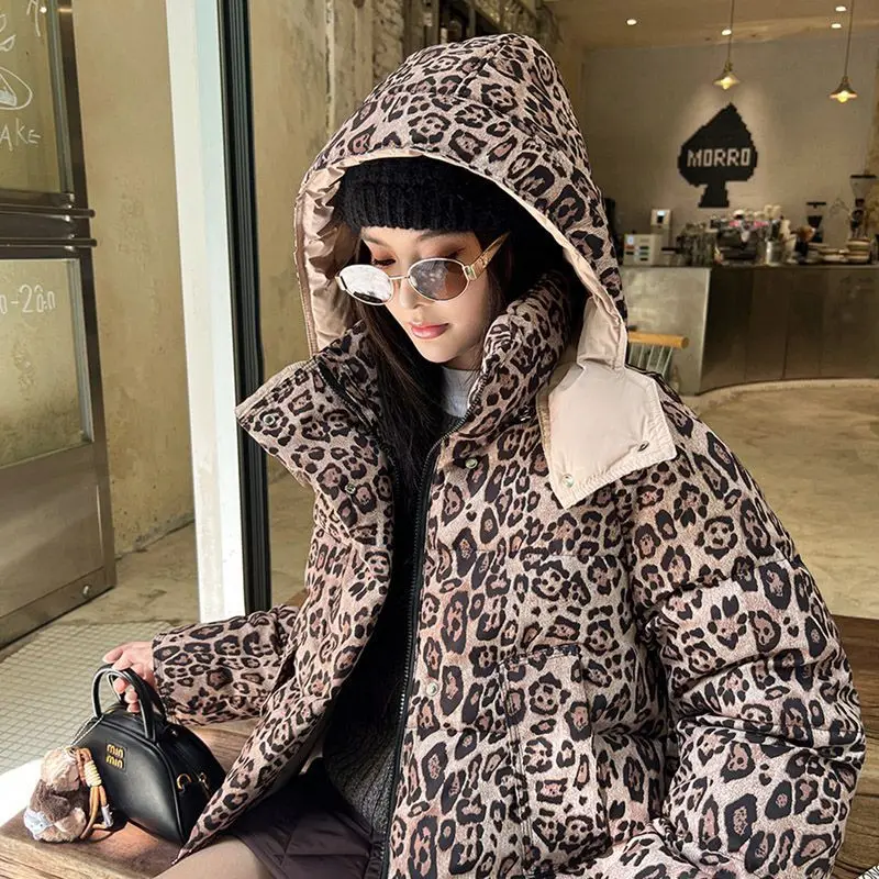 

Leopard Print Warm Casual Women's Short 2025 New Winter Foreign Style Fashion Loose Thickened Student Cotton-padded Clothes