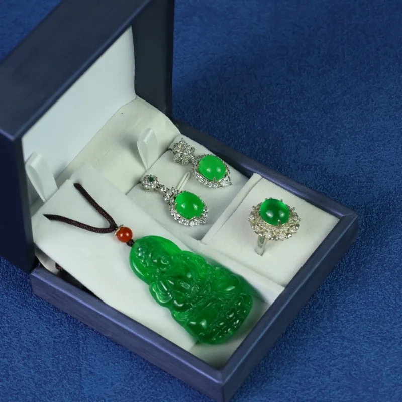New Natural High-ice Green Guanyin Three-piece Set, Classic