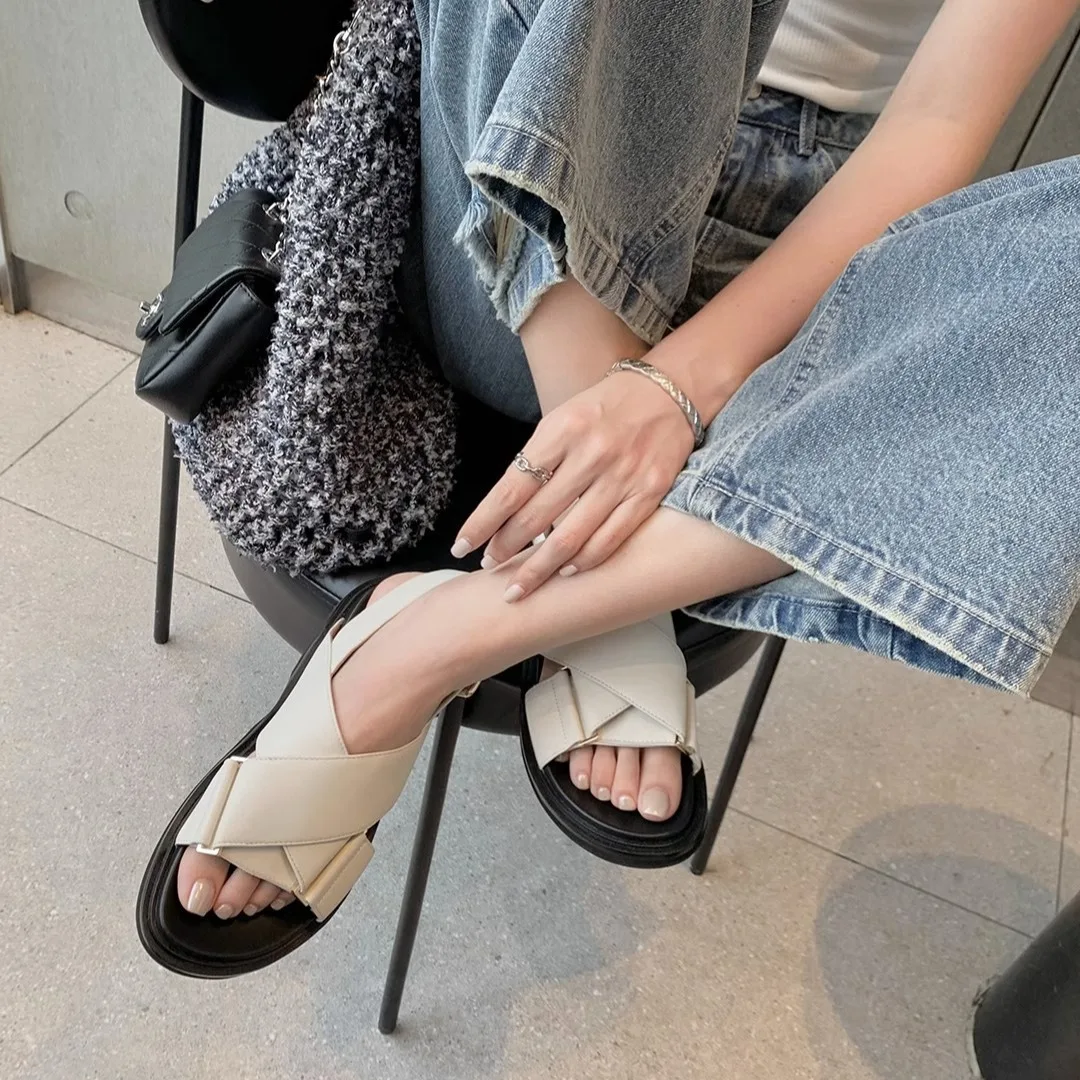 TOPHQWS-Sandalias planas de piel auténtica para mujer, zapatos romanos de plataforma, informales, de marca de lujo, tendencia de verano, 2024