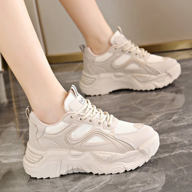 

Outdoor Casual Shoes Thick Sole Versatile white Shoes Women's Increased Casual Flat Running Shoes Soft Sole Female Sports Shoes