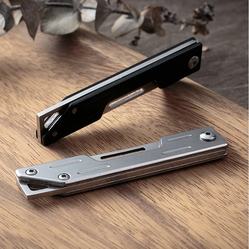 Stainless Steel Folding Knife Blade Sharp Fruit Knife Express Pocket Knife Gift Outdoor EDC Self Defense Tool Key Pendant