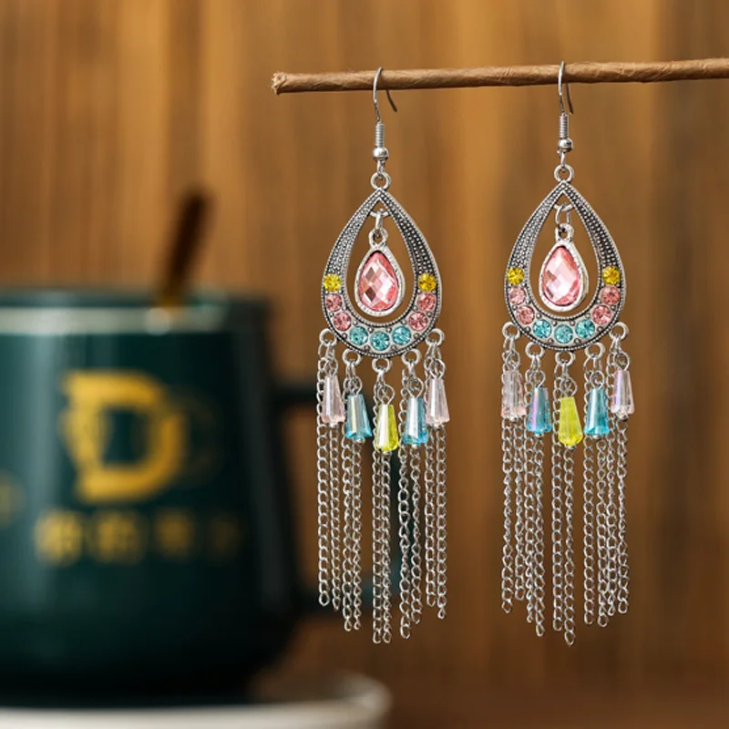 Personalisierter mehrschichtiger langer Stil im chinesischen Stil, Kettenfransenohrringe, europäische und amerikanische Mode-Wassertropfen-Diamant-encr