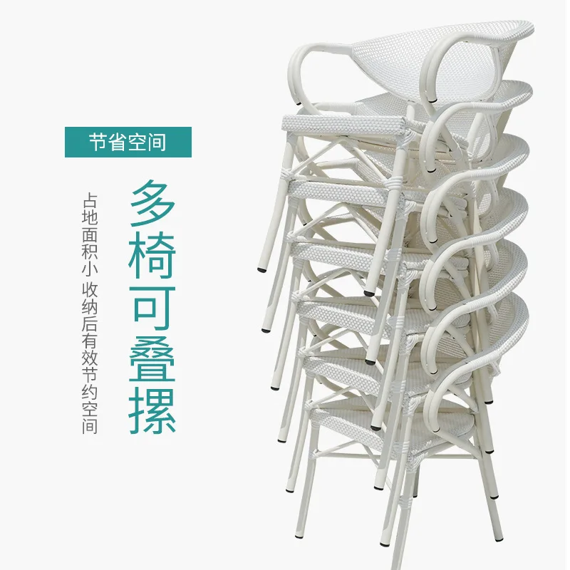 Combinación de mesa y silla blanca de ratán para patio y balcón al aire libre personalizable