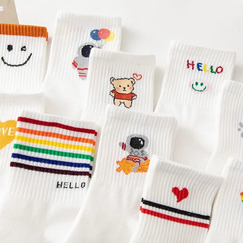 Women New Cotton Socks Cartoon Bear Rainbow Letter Love Smiling Face Stripe Fashion Versatile Sports Ladies Crew Socks E101