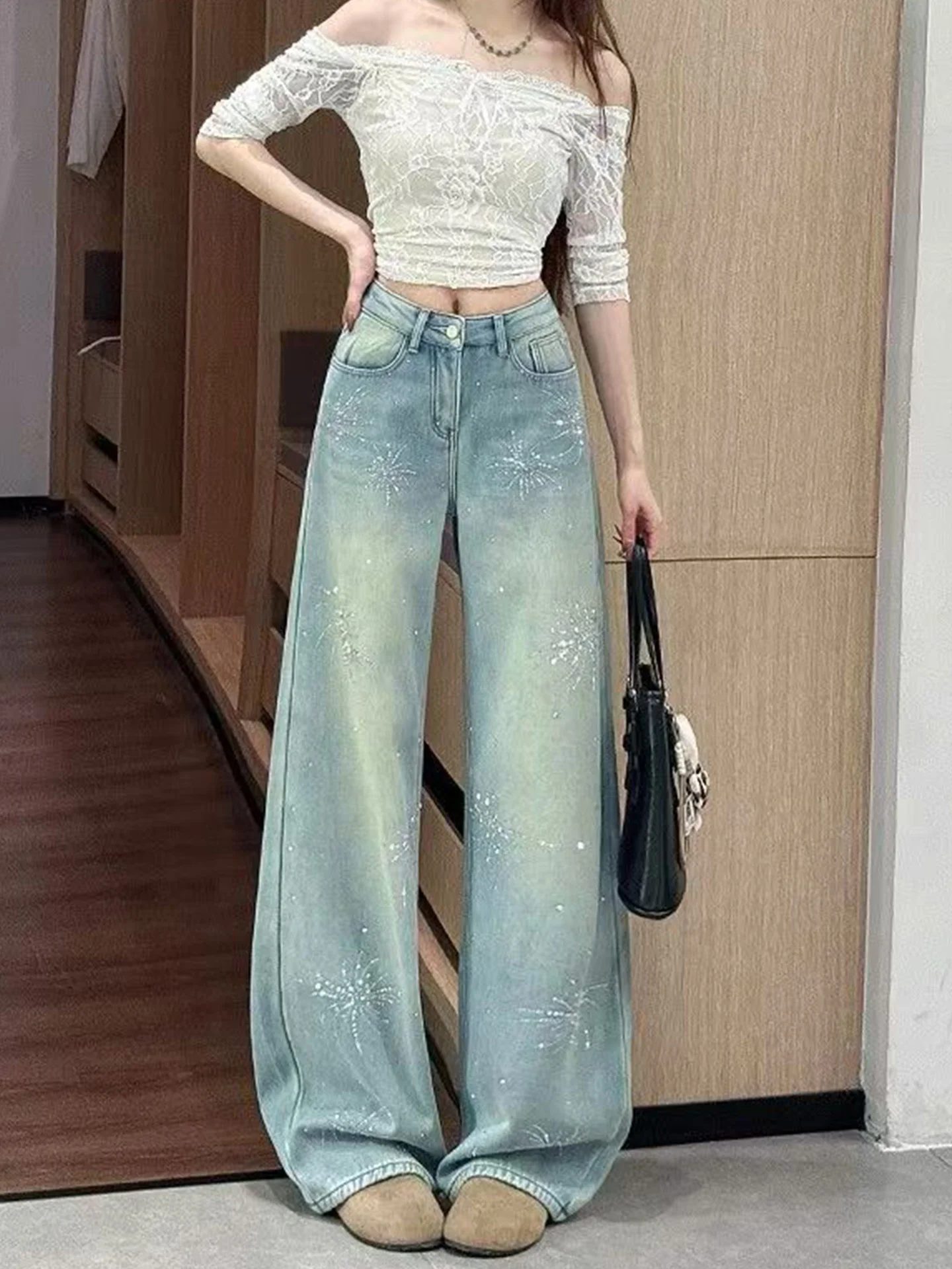 

Light Blue Floral Embellied Wide Leg Denim Jeans Women's Vintage Faded Long Pants Loose Slimming Straight Floor-Length Trou...