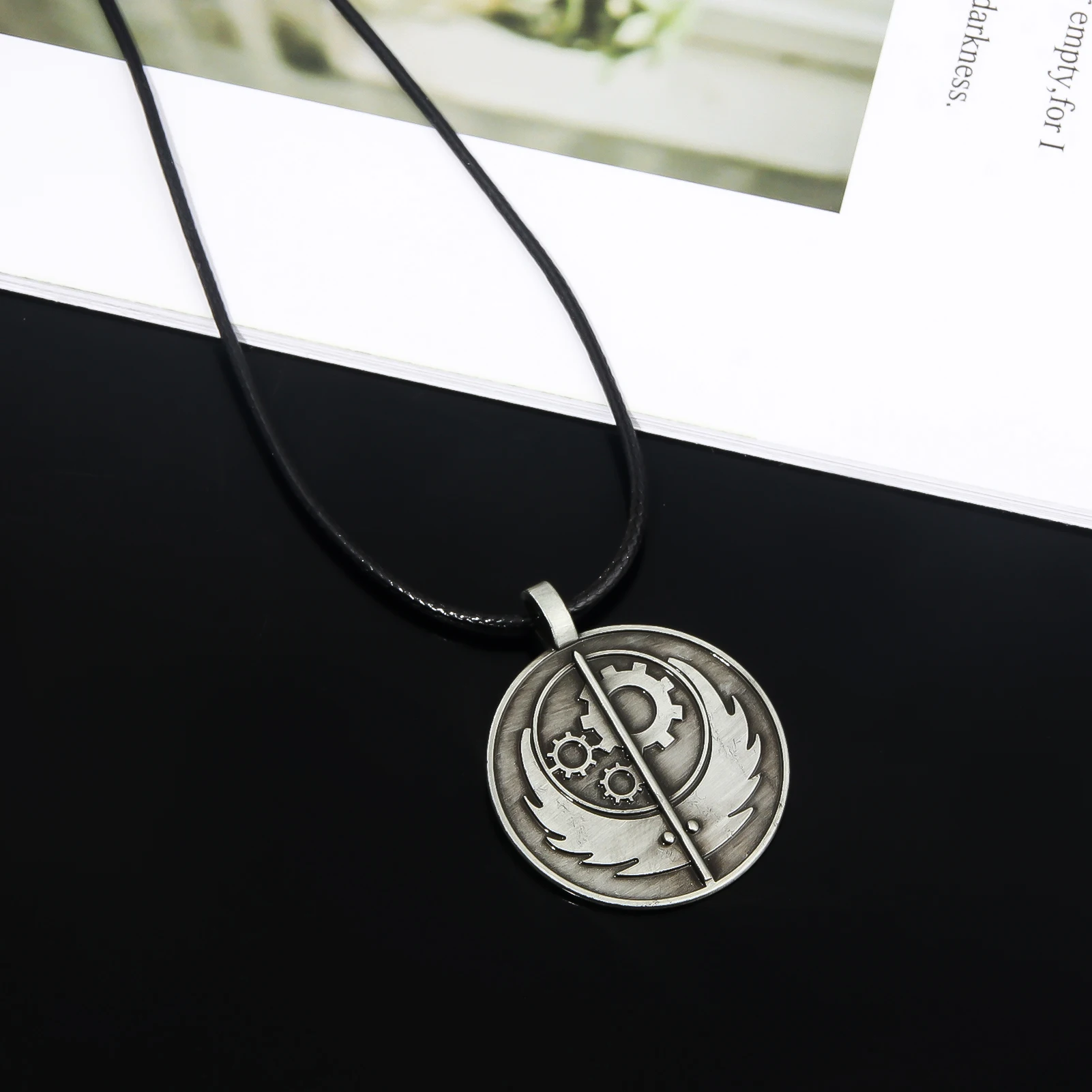 Brotherhood Of Steel Logo Necklace Round Metal Pendant Rope Chain Necklaces for Women Men Jewelry Accessories
