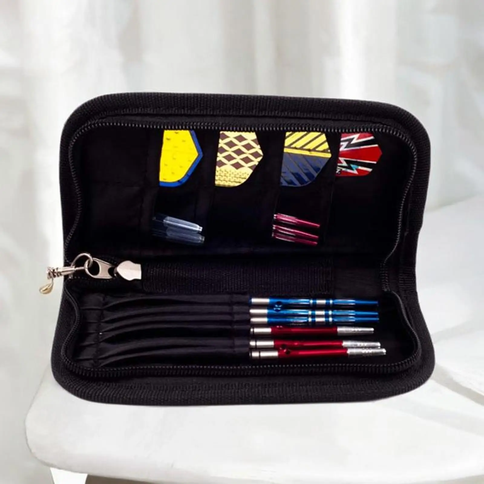 

Dart Case Dart Holder Oxford Fabric Zipper Bag Lightweight Holds 12 Dart for Tips Shafts Flights Dart Storage Case Dart Bag