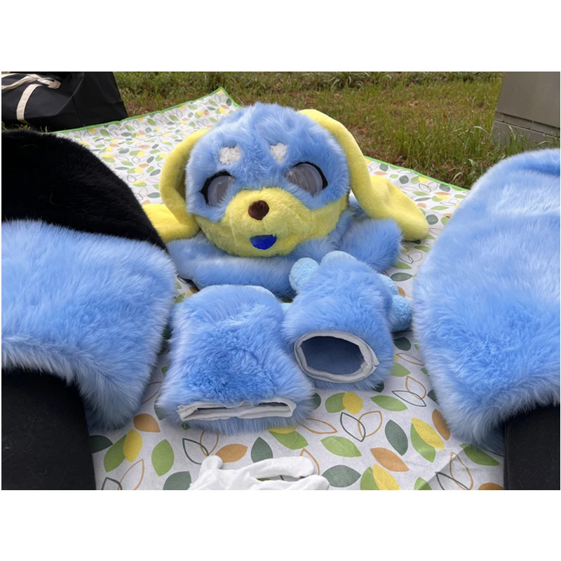 

Blue Fluffy Husky Head and Limbs Customized Large Event Play and Cosplay Costumes (including Skull)