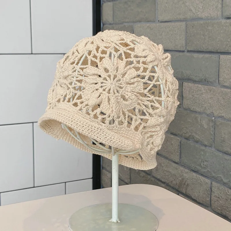 

Hand Crocheted Lace Hollow Flower Cap Spring and Autumn Retro Art Leisure Elegant Fashion Cap