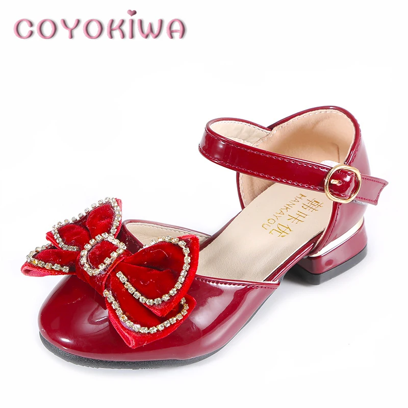 

Little Girls Summer Princess Shoes with Low Heel Kids Soft Leather Dress Shoes for Photoshoots Shiny Pearls Shoes New Fashion