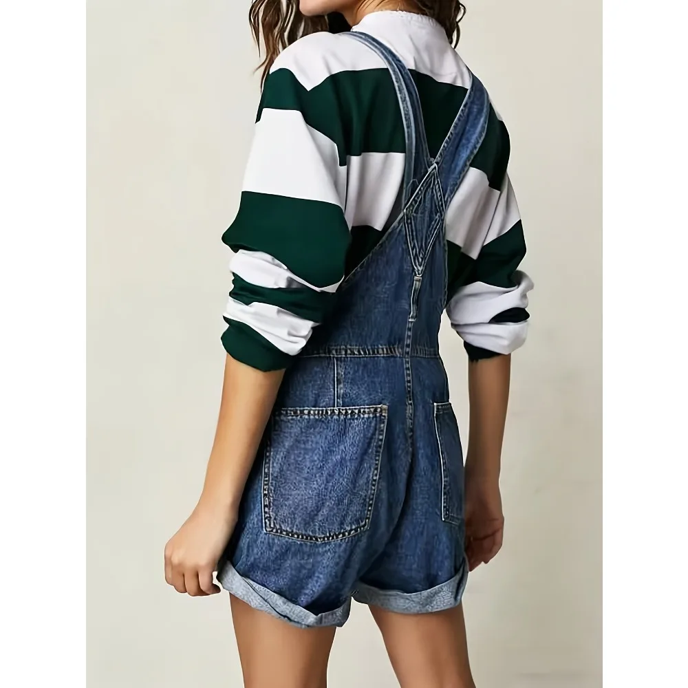 Ladies retro blue denim suspenders and shorts, stylish and personalized, slim and versatile and slim.