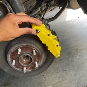 2x amarelo 3d frente + traseiro pinça de freio a disco do carro capa peças kit freio acessórios 12 principais vendas discos de travao carro - №1