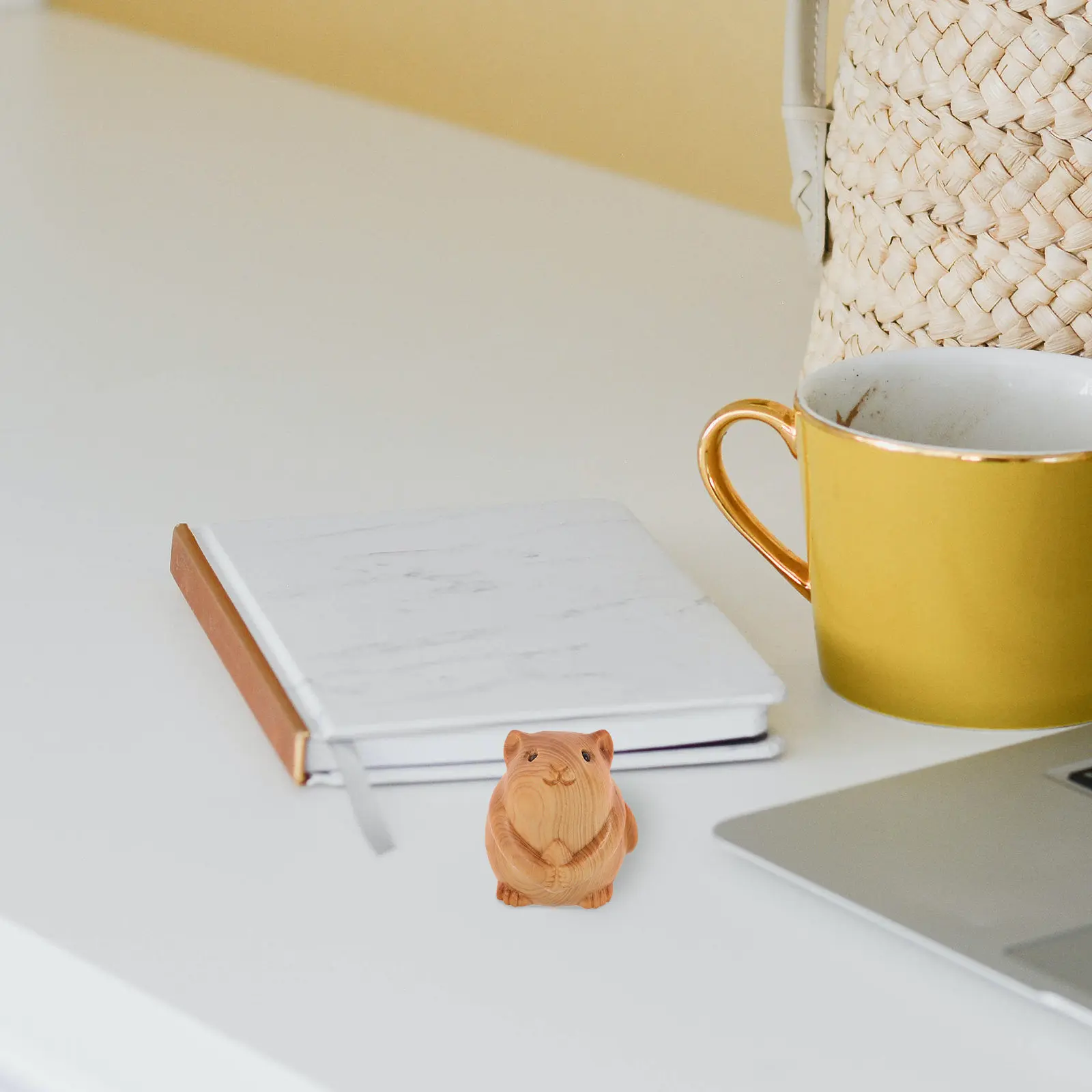 Desktop Animal Statue Wood Carved Hamster Ornament Artistic Home Office Decor Small Space Friendly Relaxing Atmosphere Enhancer