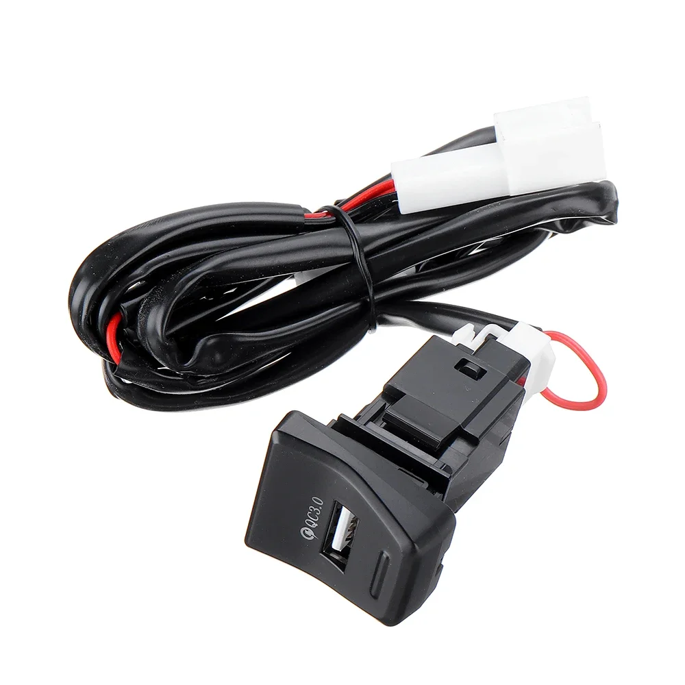 Central Control Position QC3.0 For Toyota RAV4 2019 2020 2021 Bouton Backlight 5th Lossless Upgrade Accessories Car Charger