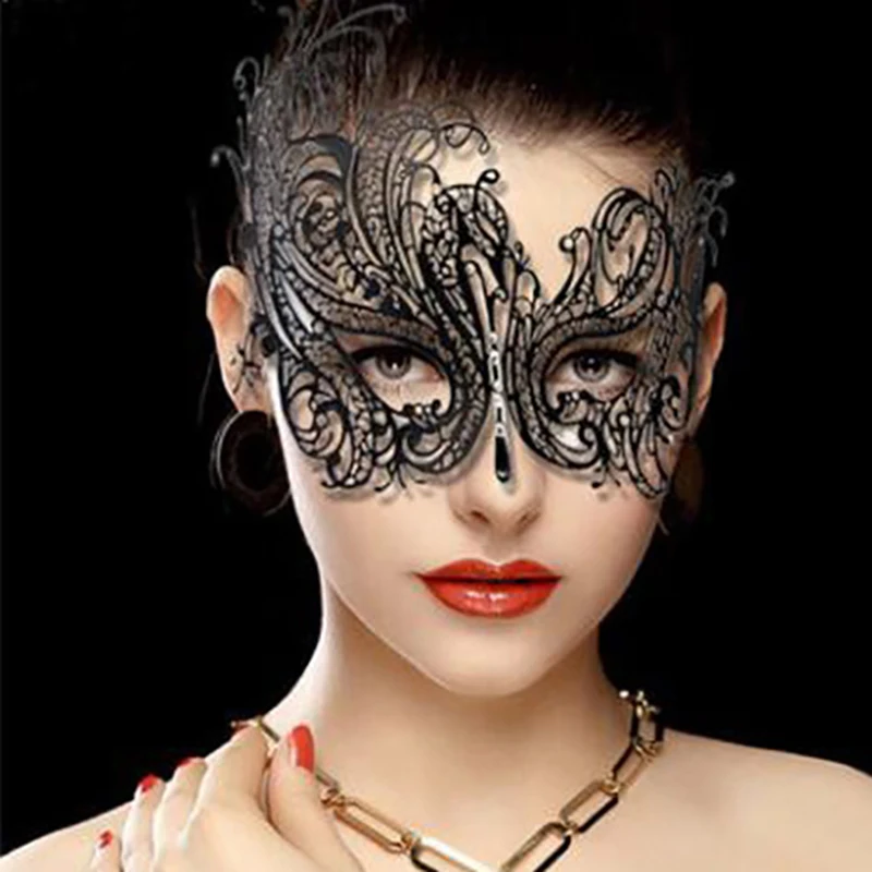 Black Diamond-Encrusted Mask Ultra-Thin Hollow Lace Masquerade Eye Mask Adult Princess Half Face Mask Halloween Prom Party Props