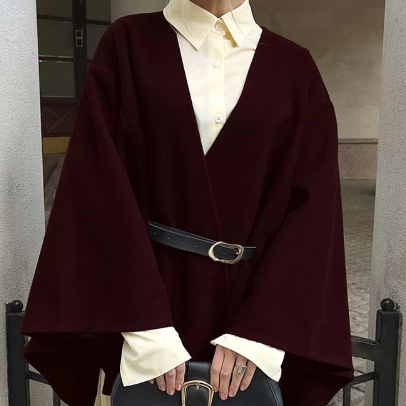 

Solid Color Cape Shawl Women's Autumn and Winter Commuting Versatile Temperament Niche Design Woolen Coat