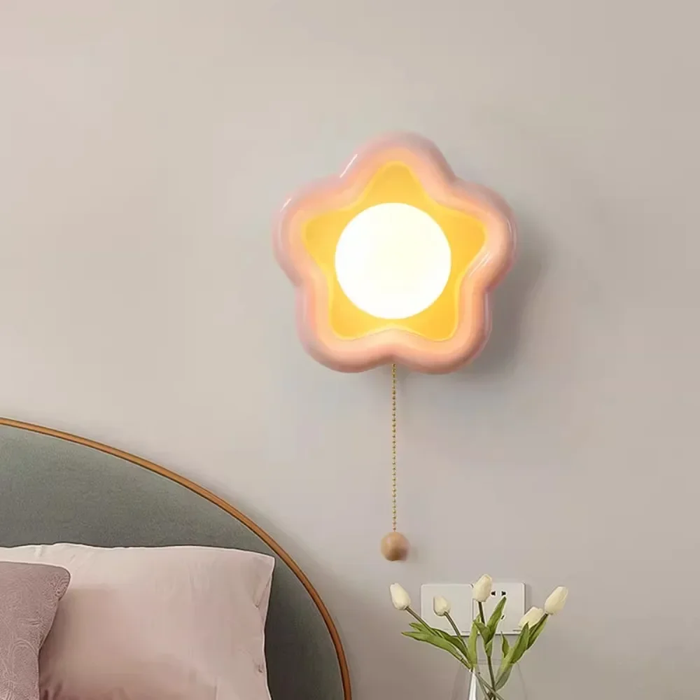 

Nordic LED Wall Lamp Petal Shape Wall Light Bedroom Decoration Wall Sconce Resin Indoor Flower Shaped Modern LED Wall Light