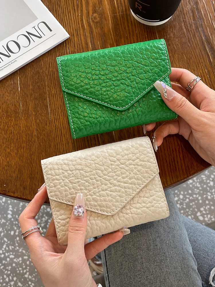 Retro 2025 New Women's Short Wallet Top Layer Cowhide Leather Tri-fold Multi-card Slot Large Capacity Leather Coin Purse