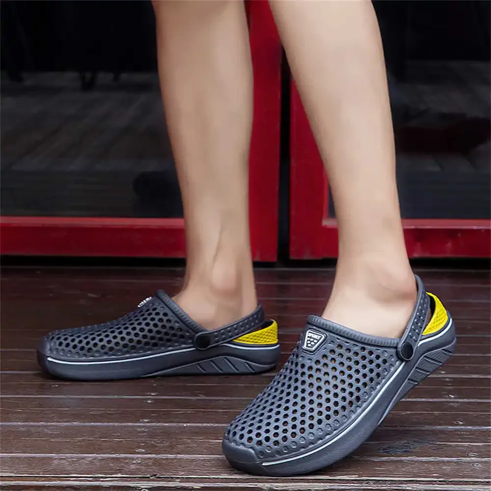 

With Holes Size 44 Red Loafers Man Slippers Rubber Sandal Man Shoes Flip Flops Brand Sneakers Sport High Tech Snearkers