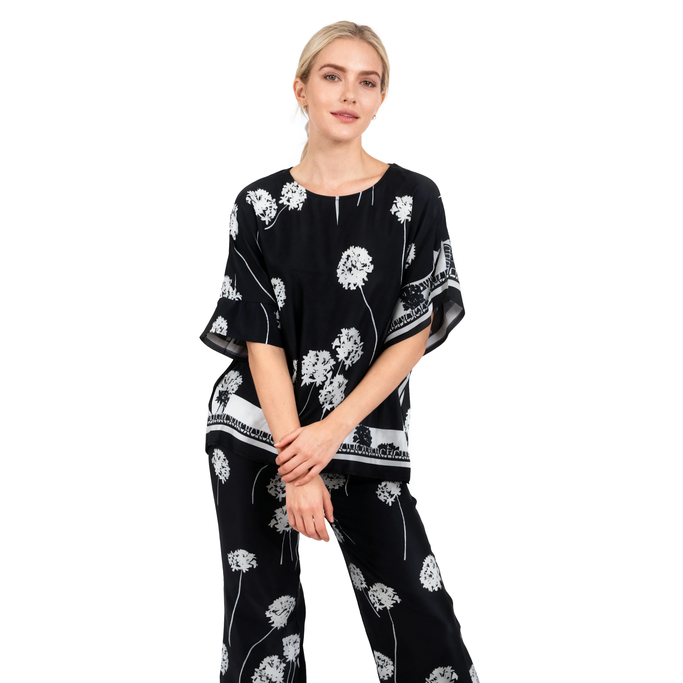 

Women's Casual T-shirt Summer New Short sleeved Top Black Simple Comfortable Set