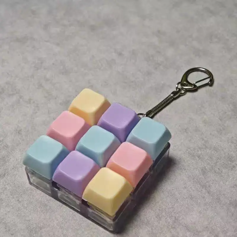 Silent Press Mechanical Keyboard Fidget Clicker Keychain Pass Boring Time Gift for Library Study Hall Quiet Break Desk Toy