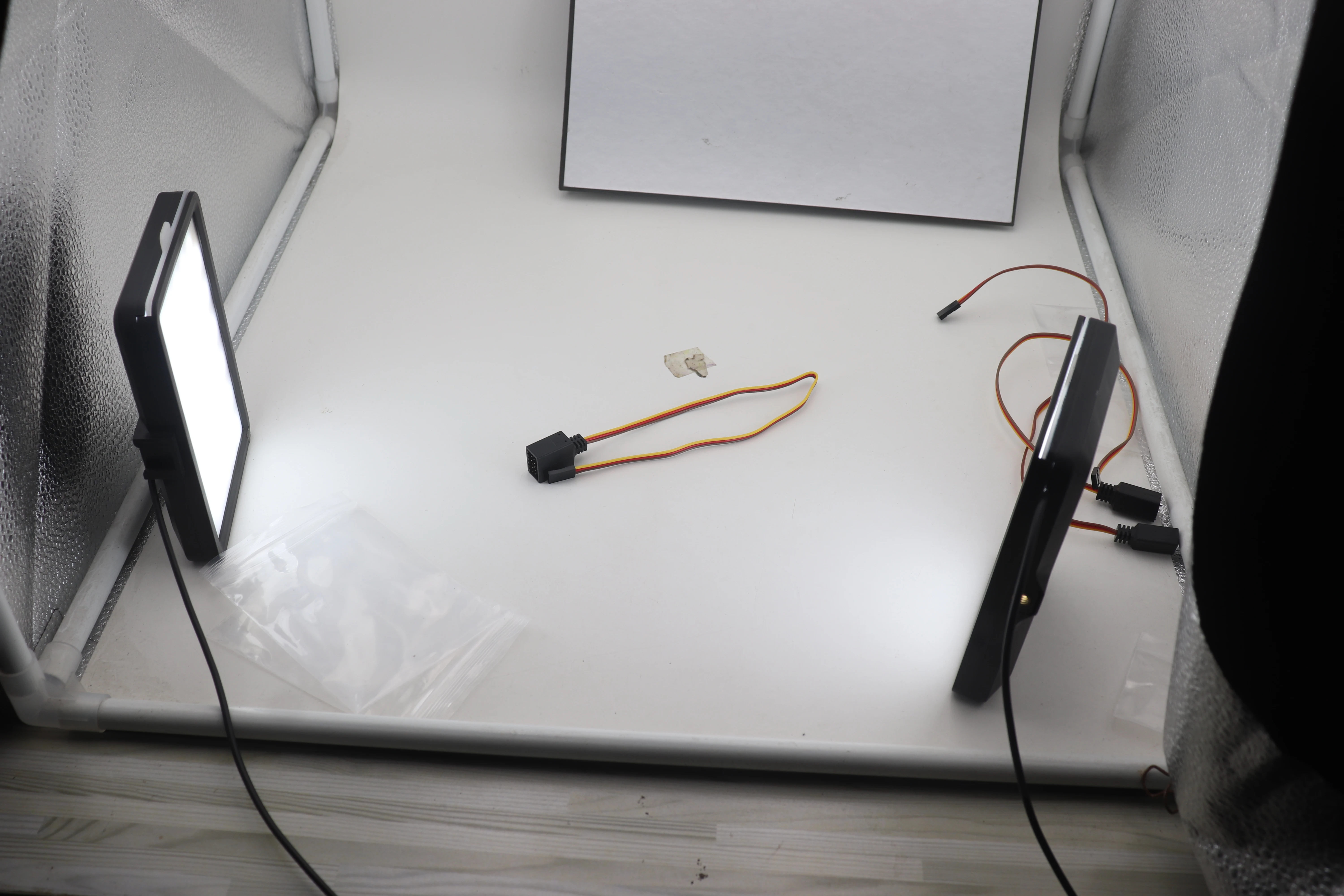 

Grc 1 Pair Of 1.9 Inch Metal Wheels Suitable 1/10 Simulation Climbing Wheels For Trax Trx4 Axial Scx10 Yikong D90 Km Tank 300