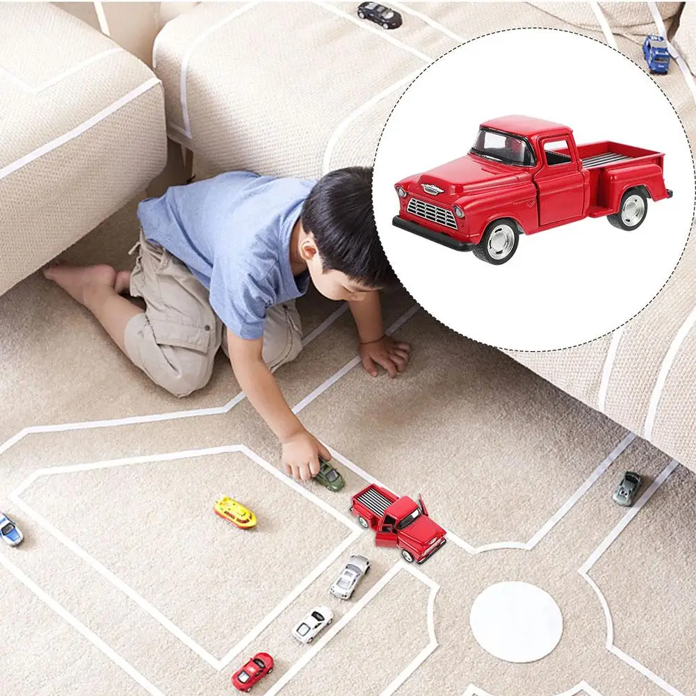 Classic Metal Pickup Car Model 1:32 Scale Vintage Red Truck Alloy Diecasts Pull Back Vehicle Toy For Boy Kid Gift Collection Toy