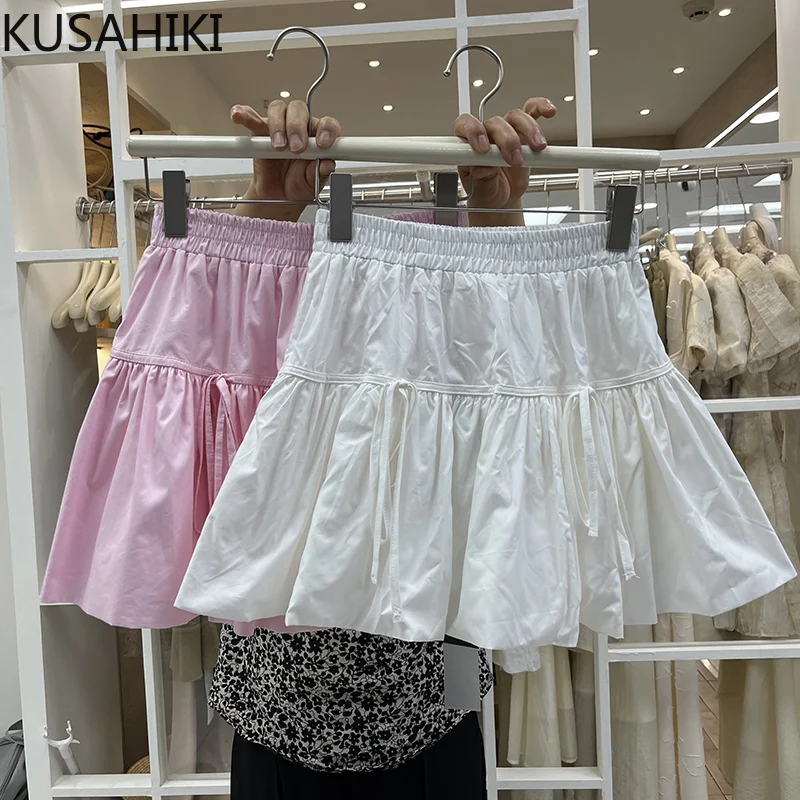 KUSAHIKI Sweetly Designed Lace Up Flower Fluffy Skirt with Elastic Waist Patchwork A-line Spicy Girl Style Short A-line Skirts