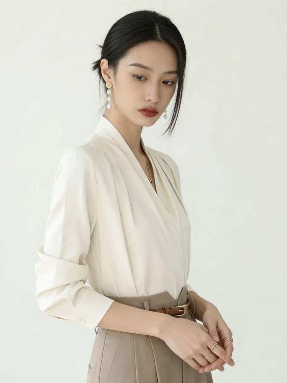 

Элегантная атласная женская рубашка с V-образным вырезом, новинка весеннего сезона, модная повседневная рубашка из полиэстера с длинным рукавом в стиле Light Maturity