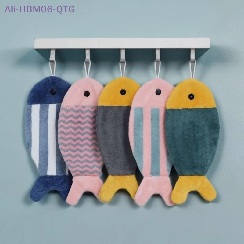 [New]1/3Pcs Soft And Absorbent Coral Fleece Hanging Design Towel Cute Fish-Shaped Hand Towels With Striped Patterns For Bathroom