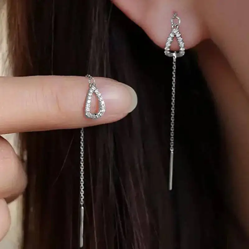 Huitan Ästhetische Lange Quaste Frauen Tropfen Ohrringe Birne Geformt Intarsien Glänzenden CZ Hochzeit Party Trendy Zubehör Elegante Schmuck