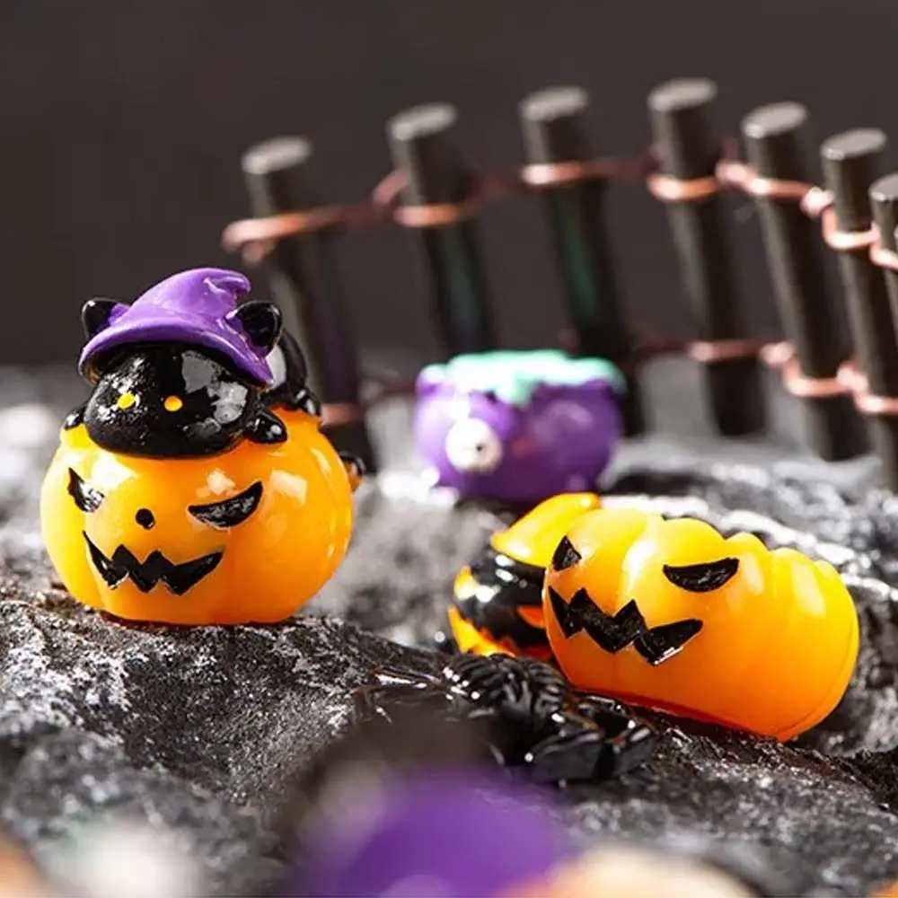 

Cartoon Halloween Pumpkin Skeleton Figurines Resin Craft 3D Mummy Skull Statue DIY Mini Miniatures Ghost Ornaments