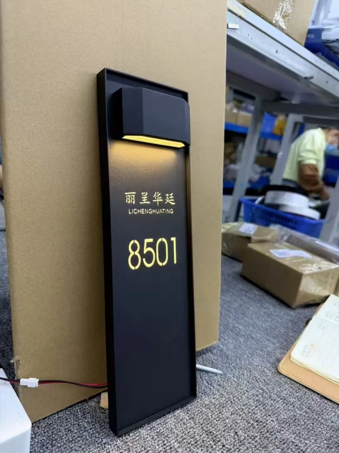 Modern Hotel & Apartment Door Plates Custom House Number Signs Illuminated Eco-Friendly Outdoor Directional Signage
