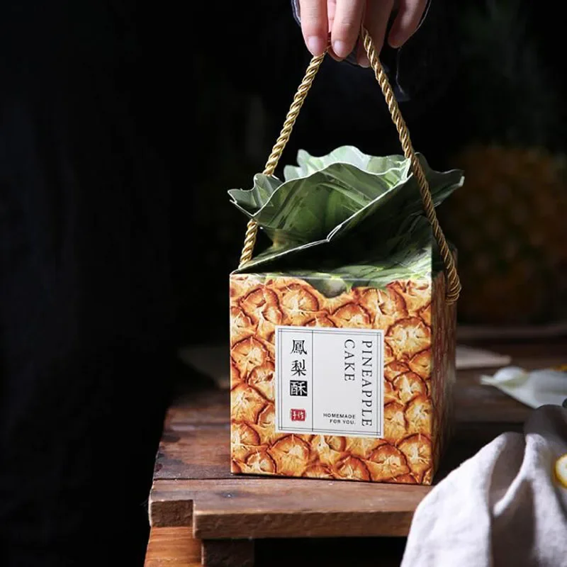 

20pcs Portable Pineapple Pastry Cake Gift Box Paper Baking Cookies Dessert Packaging Tote Box Gift Package