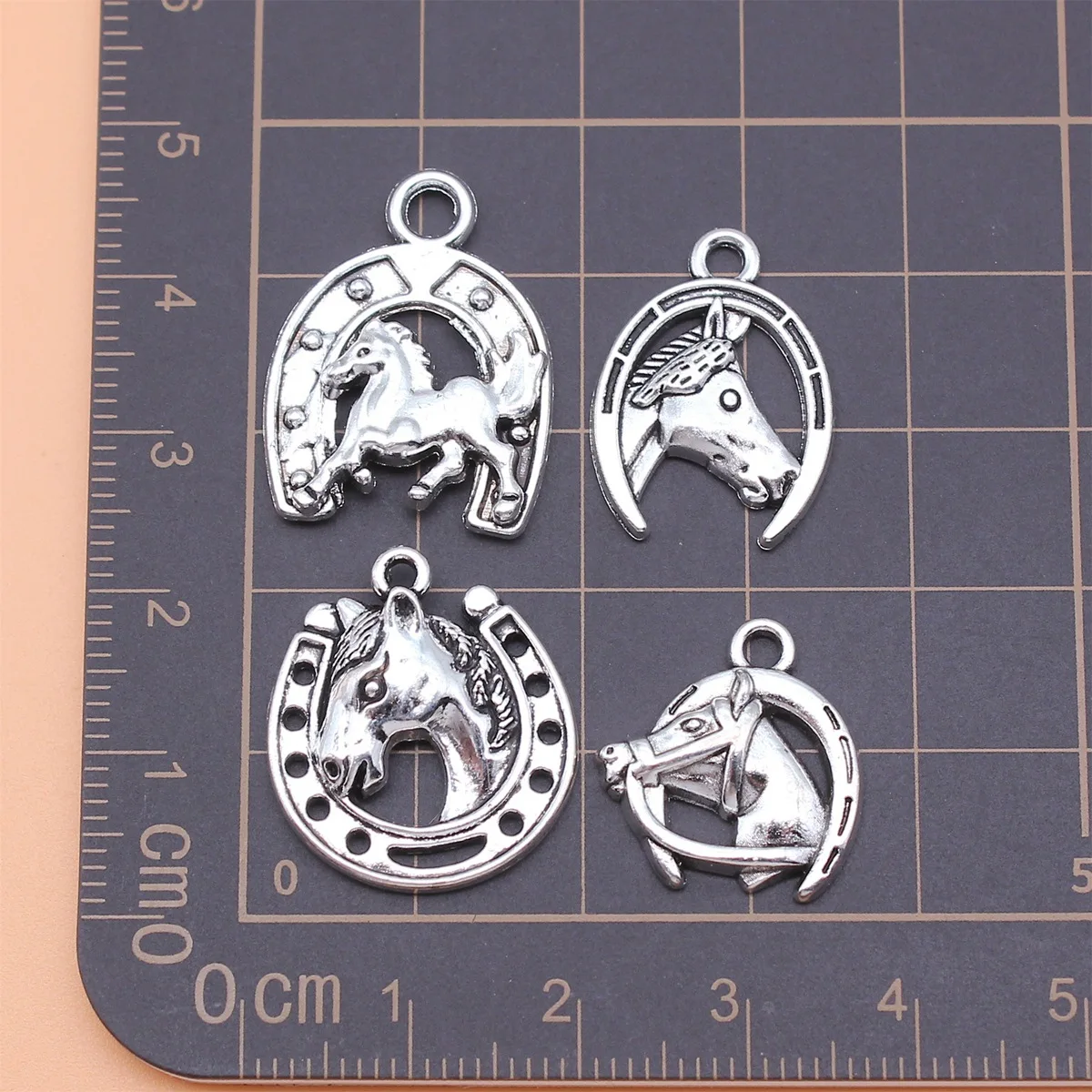 120Pcs/Bag 4 Styles Antique Silver Color Lucky Horsehead Horseshoe Charms Pendant Diy Jewelry Accessories For Jewelry Making