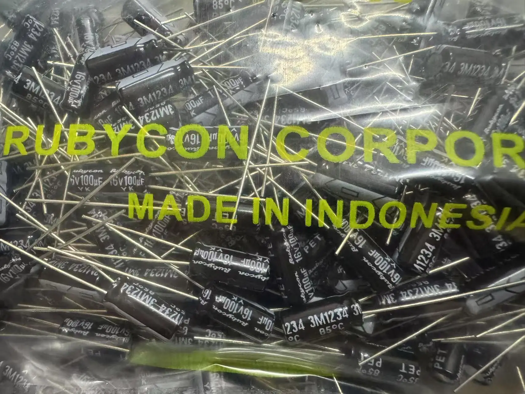 2025 Japan 100uF 16V RUBYCON YK Series 5x11mm 16V100uF Aluminum Electrolytic Capacitor