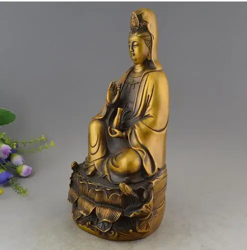 Antique pure copper and brass Guanyin handicrafts ornaments, antique bronze ware, Guanyin Bodhisattva bronze statue