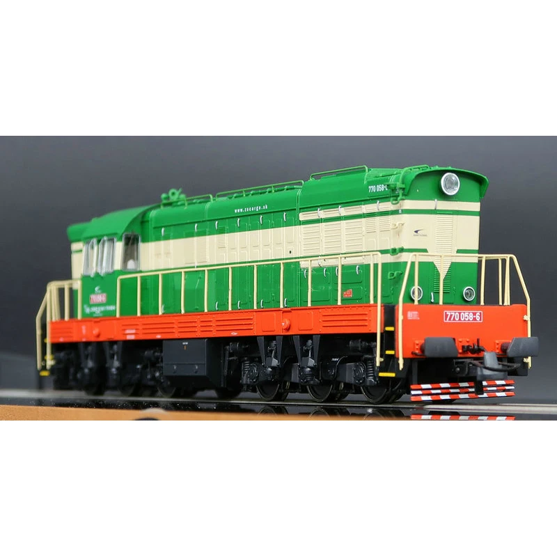 ROCO train model HO 1/87 72964 BR770 internal combustion analog version 22-pin Czech modern rail car model