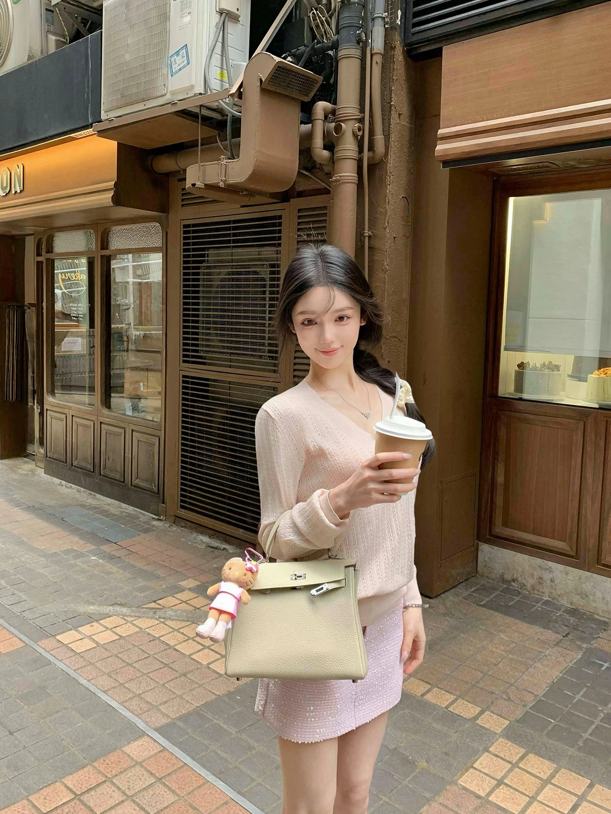 

Hotdog Very Spicy Ice Silk Knitted Long Sve V-Ne Base Top Women's Faion Summer 2025 Pure Color Knitwear Base Layer