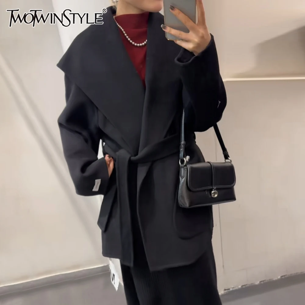 

TWOTWINSTYLE Solid Elegant Coats For Women Lapel Long Sleeve Patchwork Lace Up Temperament Loose Coat Female Fashion Clothes New