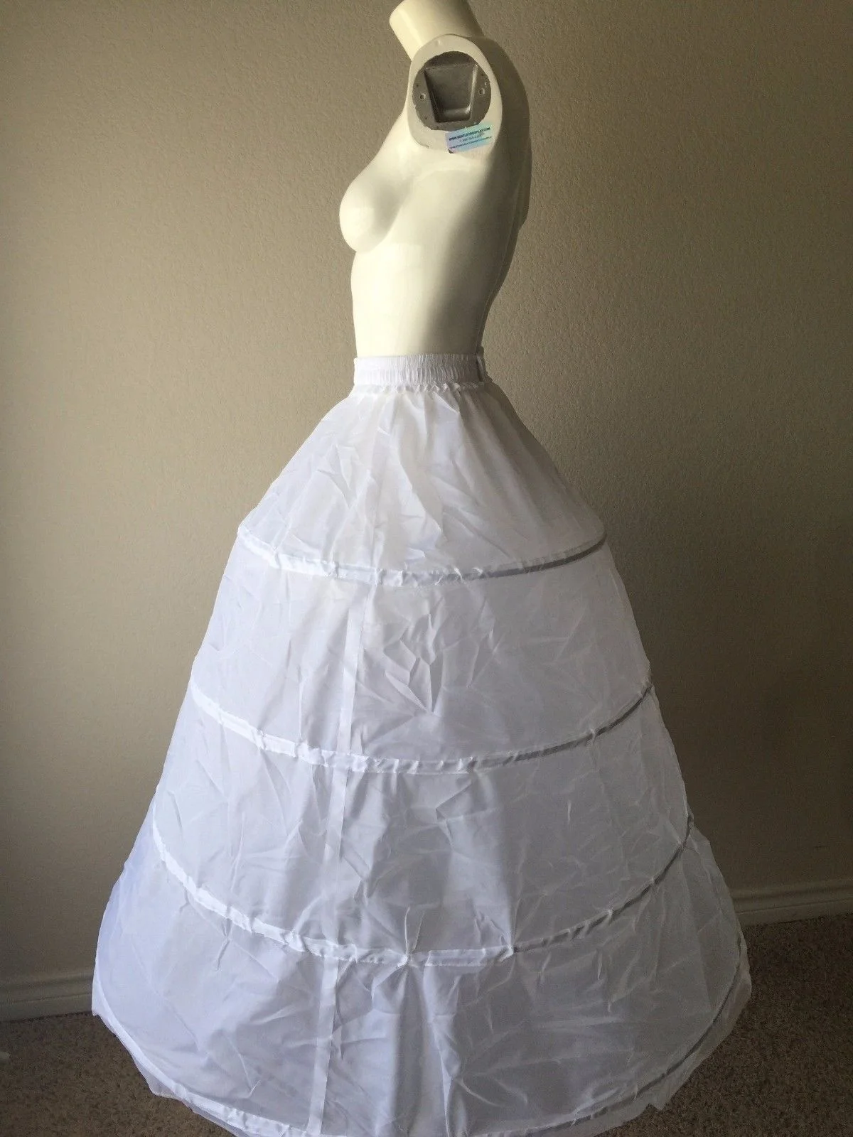 4-Ring Putih Petticoat Renaissance Fair Kostum Pernikahan Gaun Crinoline Rok