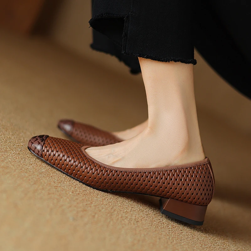 Women Soft Shoes Cut-Outs Breathable Shoes Square Toe Simple Shoes Real Leather Basic Style Lady Pumps Spring Autumn Daily Shoes