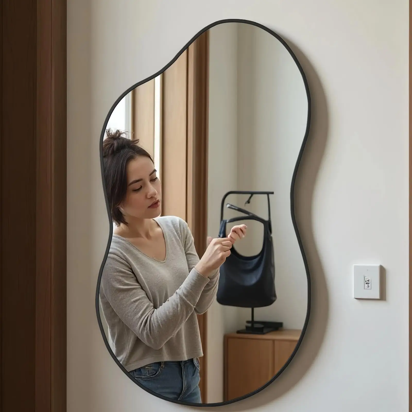 Badspiegel,Spiegel Asymmetrisch,Moderner Dekospiegel,Cloud-Design,66x116cm Rahmen Alu,HD Glas Wandspiegel,Schlankes Modernes Design,für Bad,Badezimmer,Wohnzimmer,Flur,Schlafzimmer,Wand