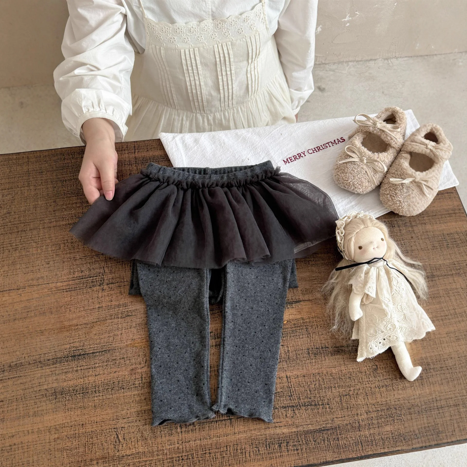 2025 Spring Autumn New Korean Yarn Splicing Integrated Bottom Skirt Pants Versatile and Stylish Layer Wearing