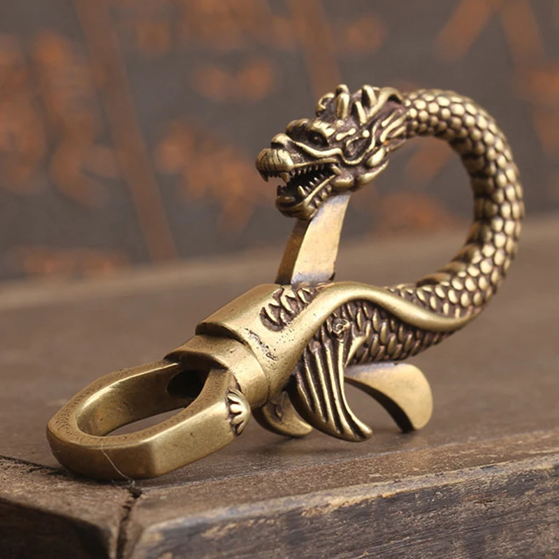 

Retro Brass Dragon Figurine Mini Statue Keychain Ornament Home Desk Decor Simple Vivid Small Cute Antique Craftsmanship Decor