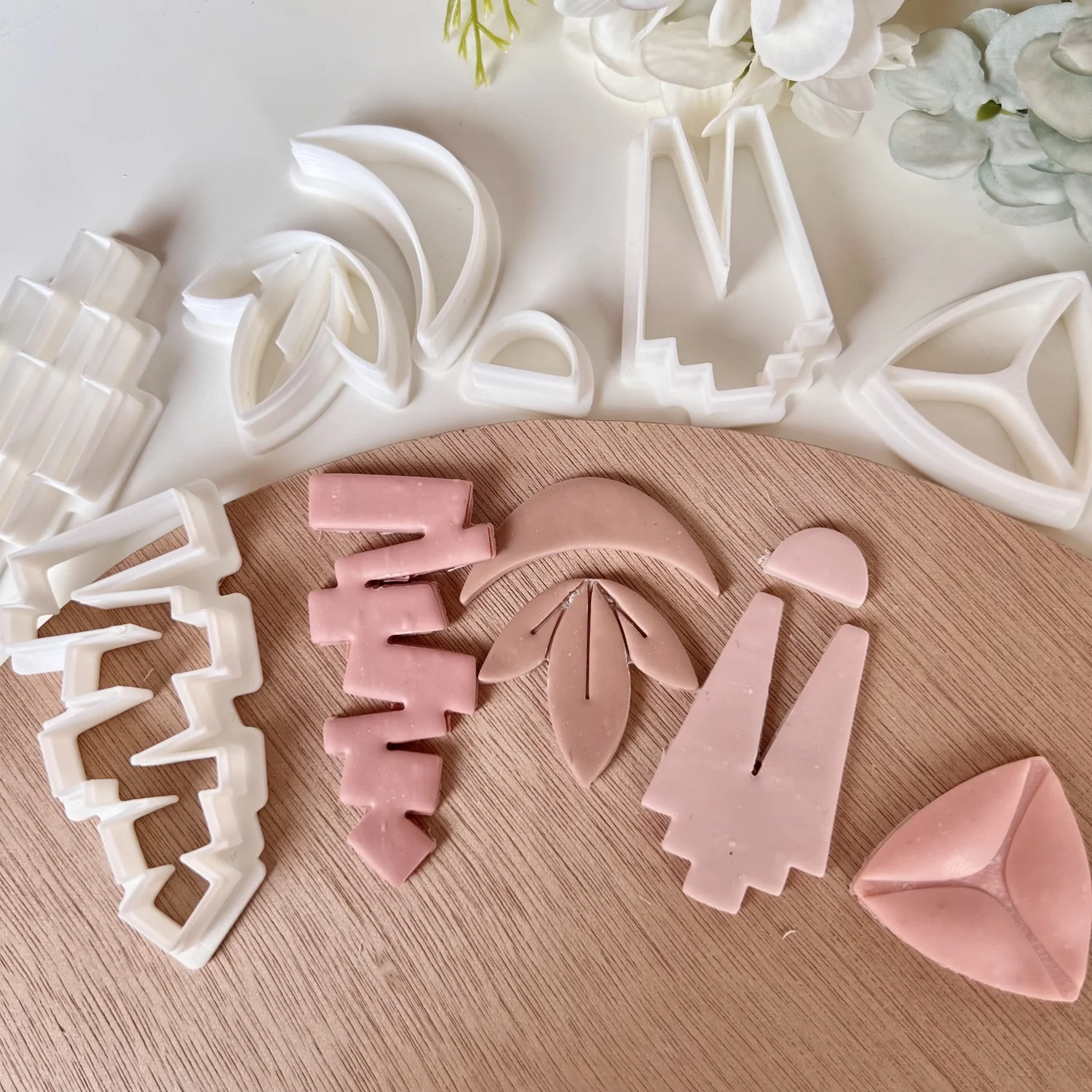 Basic Geometric Style Polymer Clay Cutters Flower Shaped Dangle Clay Embossing Molds for Earrings Jewelry Pendant Making Cutting