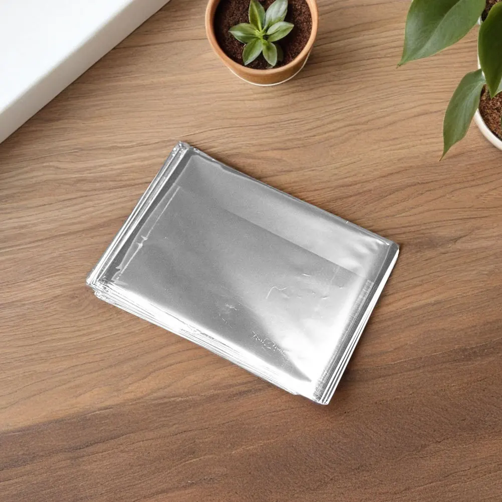 فيلم نباتي عاكس 10 متر × 1.8 متر متعدد الاستخدام لغرفة النمو بطانة جدار الدفيئة تعزز بيئة الضوء المتوازن الدفيئة #3