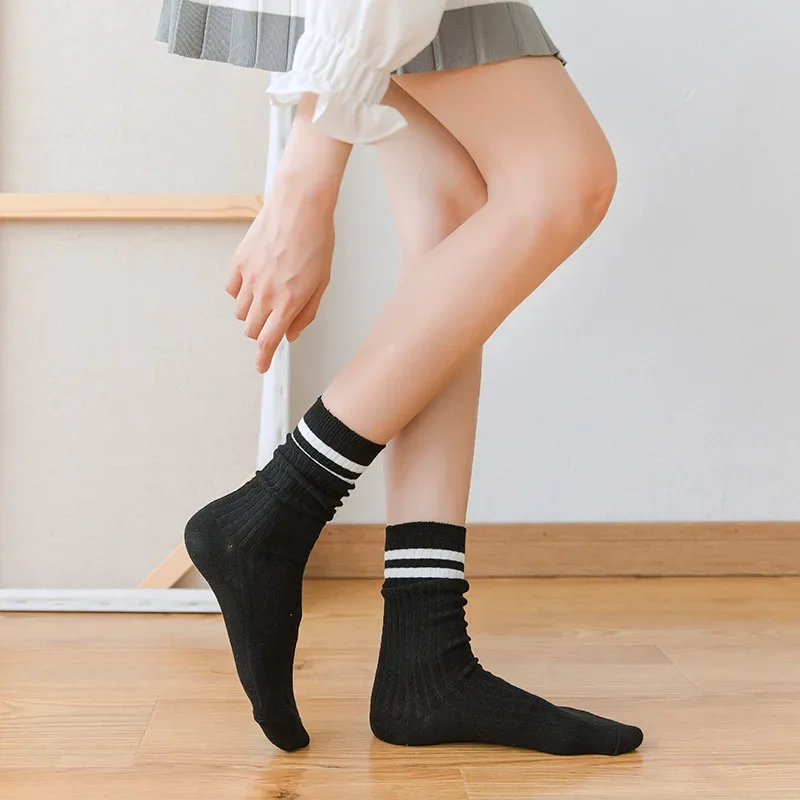 Solid Color Striped Women Socks Casual Fashion Socks School Girls Cotton Knitting Loose Long Socks Sox Black White College Style